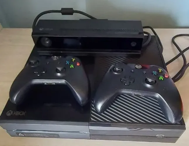 Xbox One + 2 controles + kinect + 9 jogos TROCO por placa de vídeo