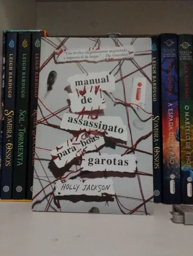 Manual de Assassinato para Boas Garotas - Livro