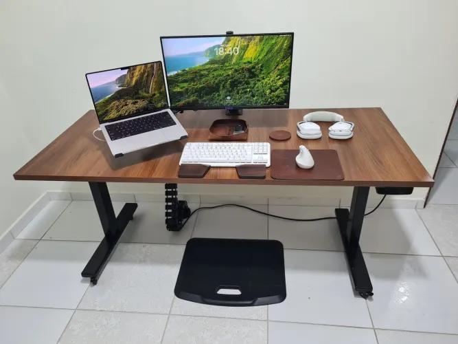 Mesa Elétrica Slikdesk Lift + Acessórios Premium