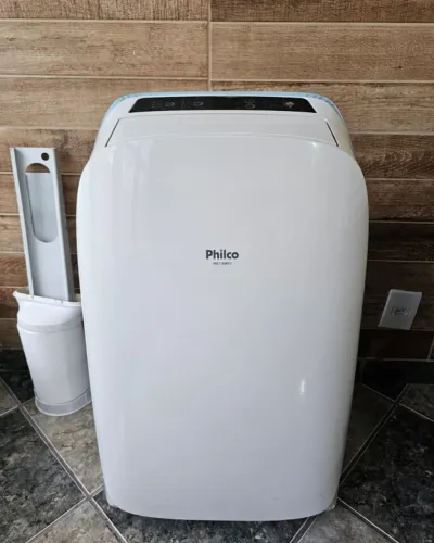 Ar Condicionado Portátil 11.000 BTUs Philco 127V + Kit Completo