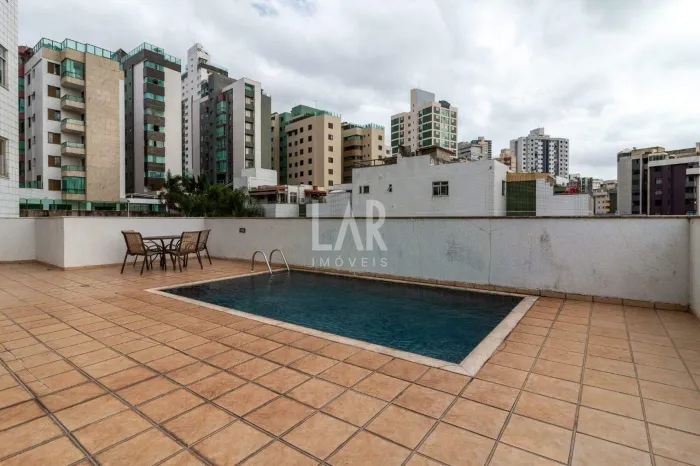 Cobertura de 180m² á venda com 2 quartos, 3 banheiros, 2 suítes e 2 vagas de garagem no ba