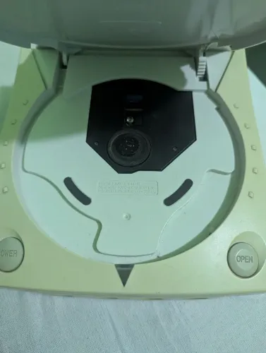 Dreamcast com defeito (leia o anúncio)
