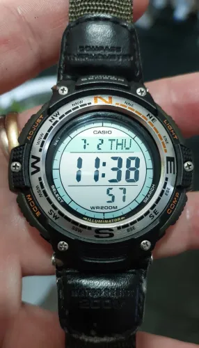 CASIO SGW-100B BÚSSOLA, TERMÔMETRO, HORA MUNDIAL, 5 ALARMES, CRONO E TIMER