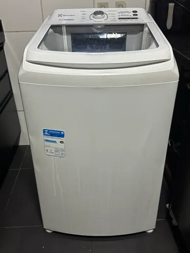 Máquina de lavar - 14kg