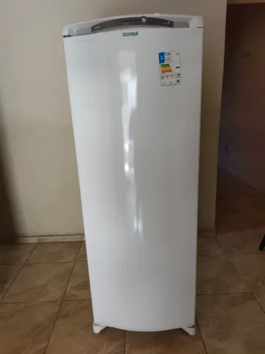 Geladeira Refrigerador Consul Frost Free 342 Litros com Controle de Temperatura CRB39