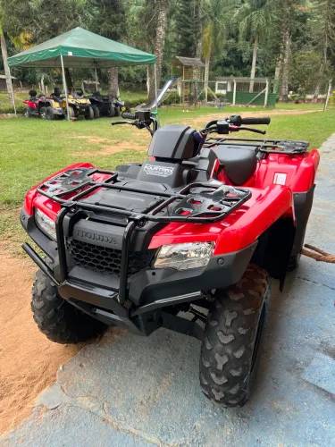 Quadriciclo honda fourtrax 4x4 2025