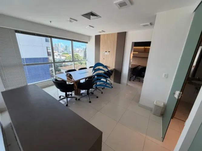 Sala comercial no Mundo Plaza com 3 vagas | Caminho das Árvores
