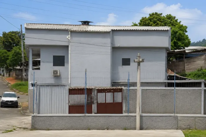 Casa Duplex - Ótima Localização