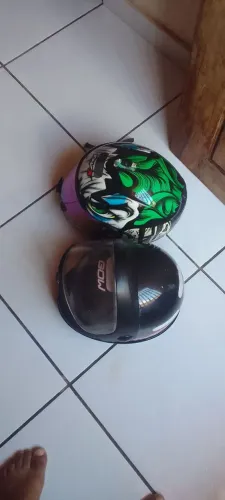 Capacete