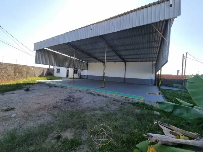 Pavilhão/Galpão à venda no bairro Novo Horizonte - Macaé/RJ