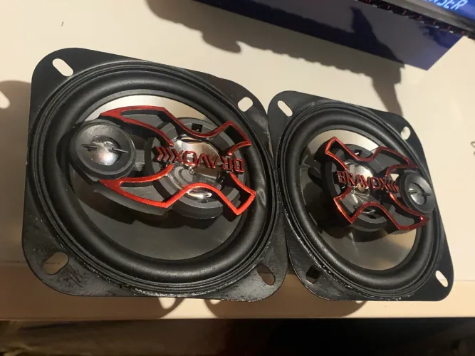 Par de Coaxial 4pol Bravox 40RMS Cada