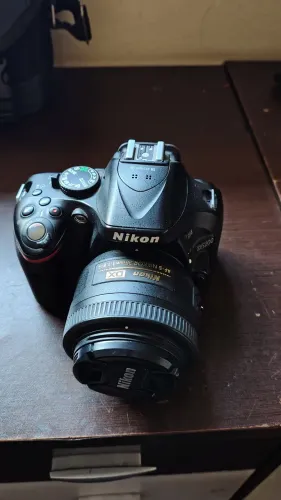 Nikon D5200 + Lente Nikkor 35mm