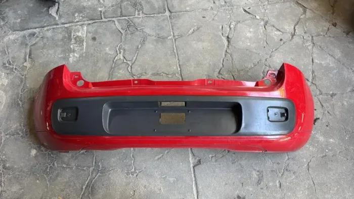 Para choque traseiro Fiat uno 2012/2014