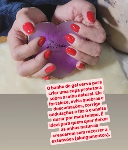 Esmaltação em gel e banho em gel