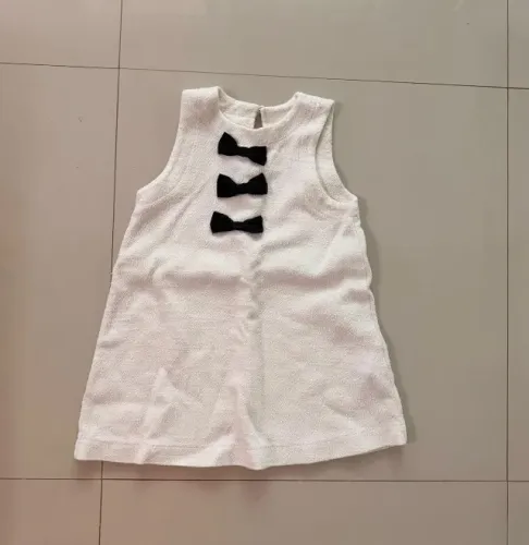 Vestido branco infantil