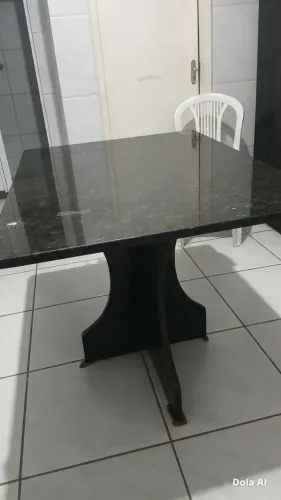Mesa de Mármore Grande