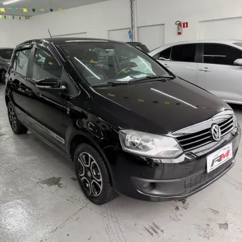 Volkswagen Fox Selecao 1.0 Total Flex 8V 5P 2014
