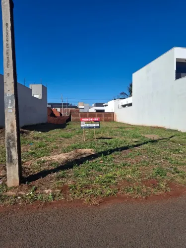 Imóvel para venda tem 358 metros quadrados em Jardim Munique - Maringá - PR