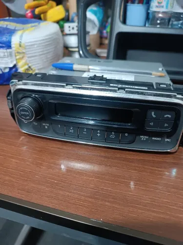 Rádio Fiat Strada original Mopar