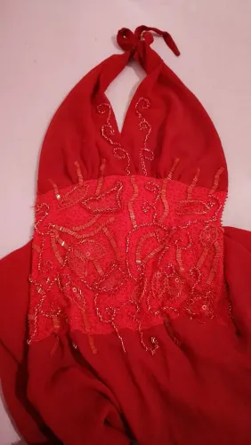 Vestido Y2K vermelho bordado