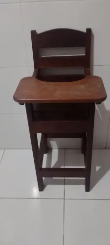 Cadeira pra criança de madeira jatobá *