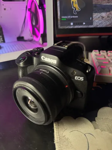 Câmera cânon r100
