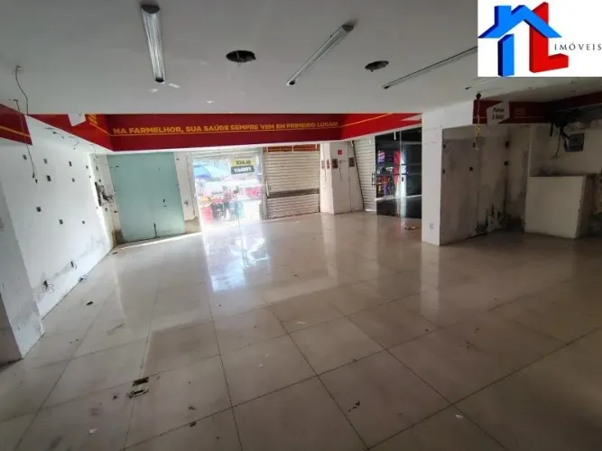 Alugo Loja com Mezanino, 120m² em Nazaré, em Frente ao Colégio Central. Oportunidade. Valo