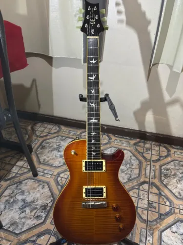 Guitarra PRS SE Bernie Marsden
