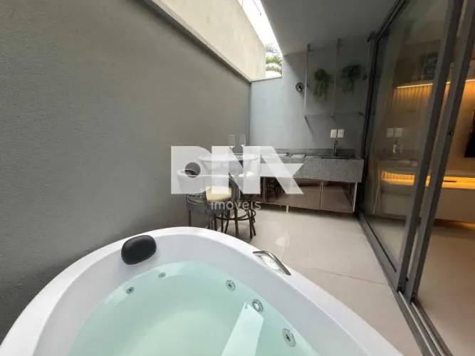 Flat : / Residencial / Jardim Oceania