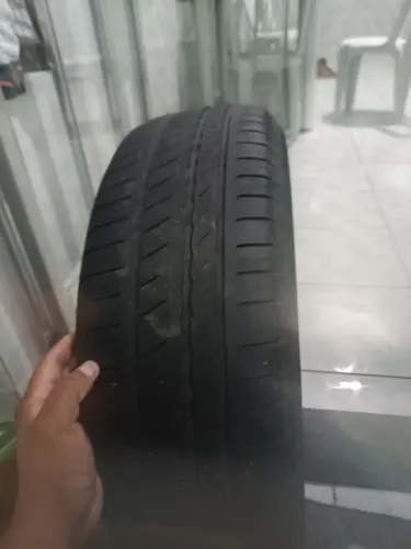 Pneu meia vida 185/75 R15
