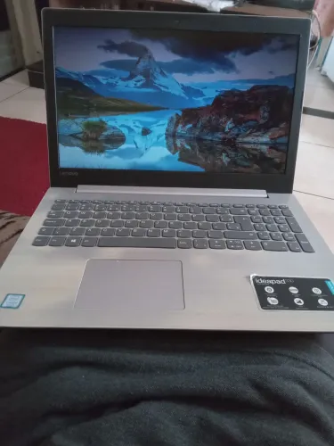 Notebook lenovo perfeito estado.