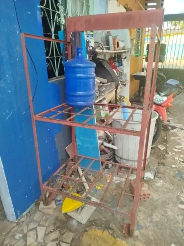 Expositor de galão água mineral