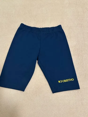 Uniformes TAM 8/10 do colégio Objetivo