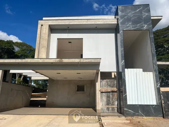 CASA À VENDA NO CONDOMÍNIO SANTA IZABEL EM JAGUARIÚNA/SP COM PISCINA E ÁREA GOURMET