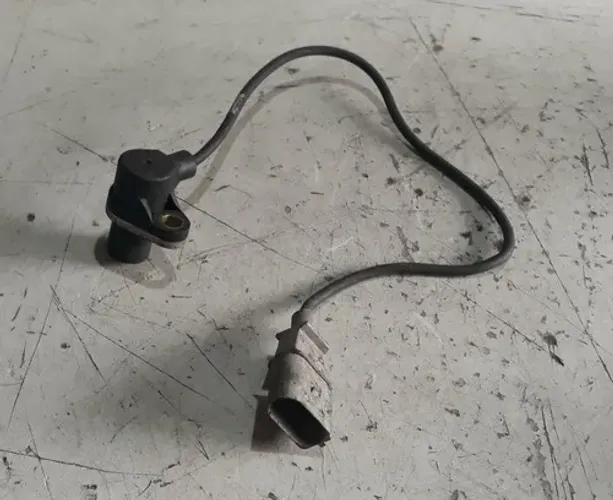 Sensor De Rotação Audi A3 A4 / 0261210179