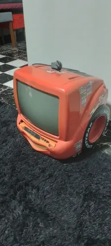 TV CARROS ANTIGA. NAO LIGA relâmpago mcqueen. Aceito troca LEIA A DESCRIÇÃO!!!