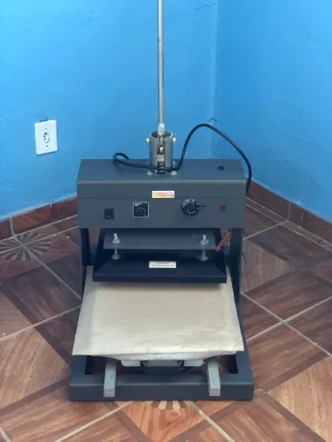 Máquina de estampar