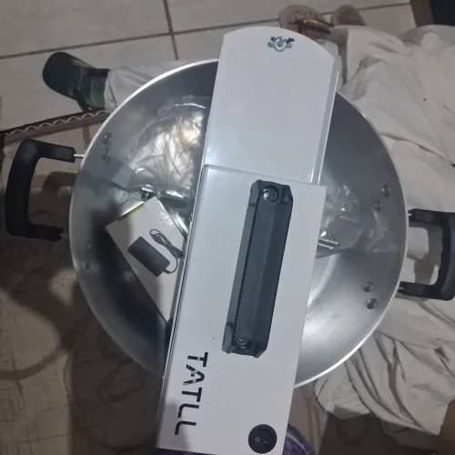 Máquina para fazer bolos
