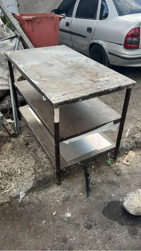Utensílios de aço