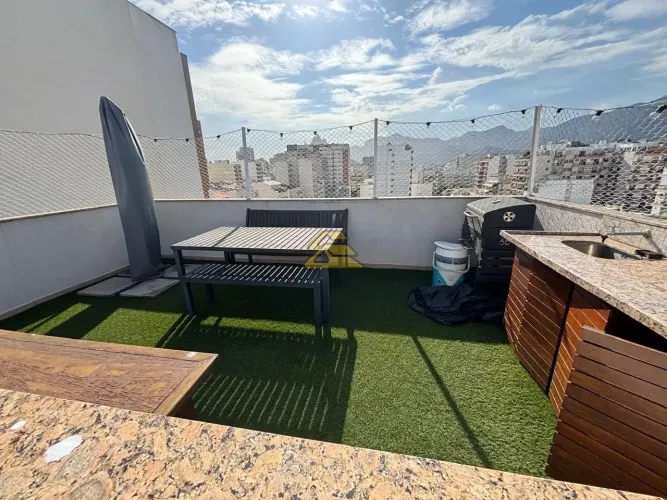Ipanema | Cobertura 4 quartos, sendo 1 suite
