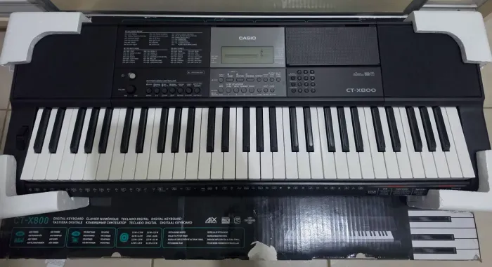 TECLADO CASSIO CT-X800 (Praticamente novo)