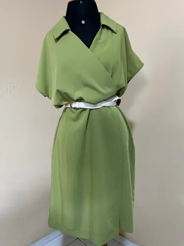 Vestido Midi Verde Pistache Tam. G | Usado 1 vez | Tecido nobre