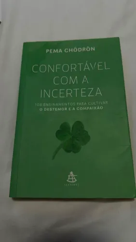 Livro confortável com a incerteza 