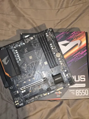 Placa mãe B550m aorus elite