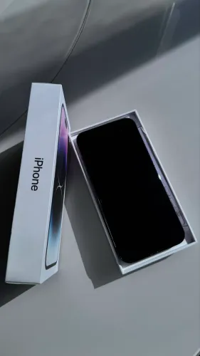 IPHONE14 PRO MAX WhatsApp *