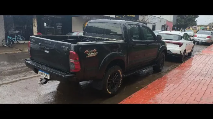 Toyota Hilux CD SRV D4-d 4X4 3.0 TDI Diesel AUT 2014
