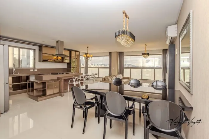Apartamento para Locação em Balneário Camboriú, Centro, 4 dormitórios, 4 suítes, 5 banheir