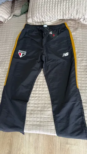 Calça Masculina New Balance Viagem São Paulo FC 2026 M
