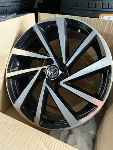 Jogo de rodas R15 Volks 