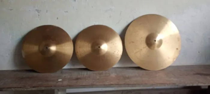Pratos de bateria pra estudo liga latão